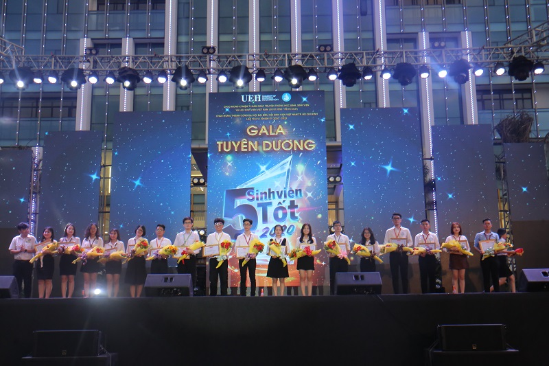 ẢNH GIỚI THIỆU LỄ KỈ NIỆM (2)